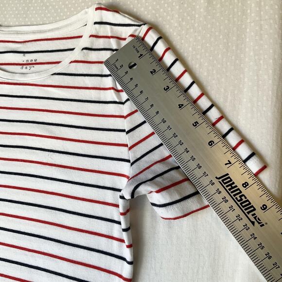 A New Day Women Shirt X-SMALL White Striped Crew Neck Pullover Short Sleeve - Picture 6 of 8